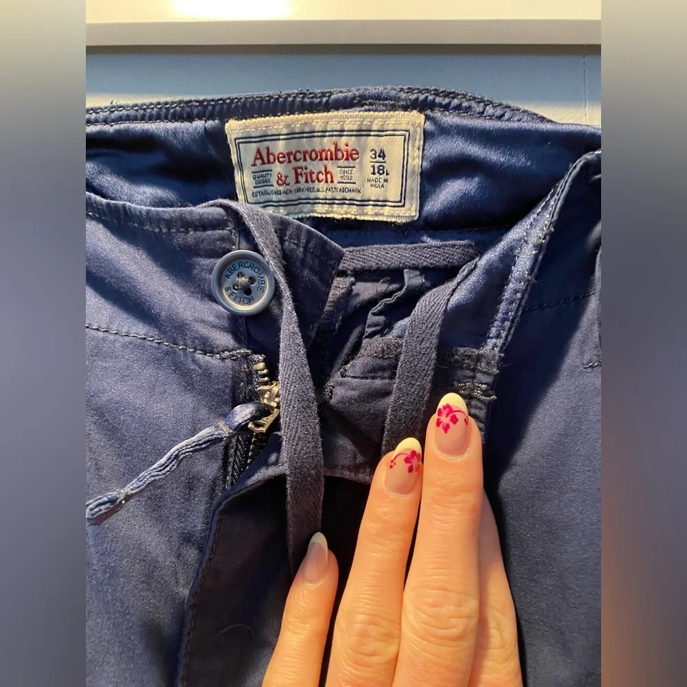 A&F blue cargo pants NWT - Picture 4 of 14